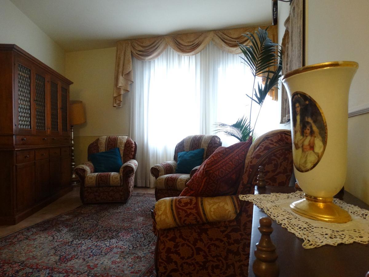 אוריאגו די מירה Locanda Il Burchiello מראה חיצוני תמונה